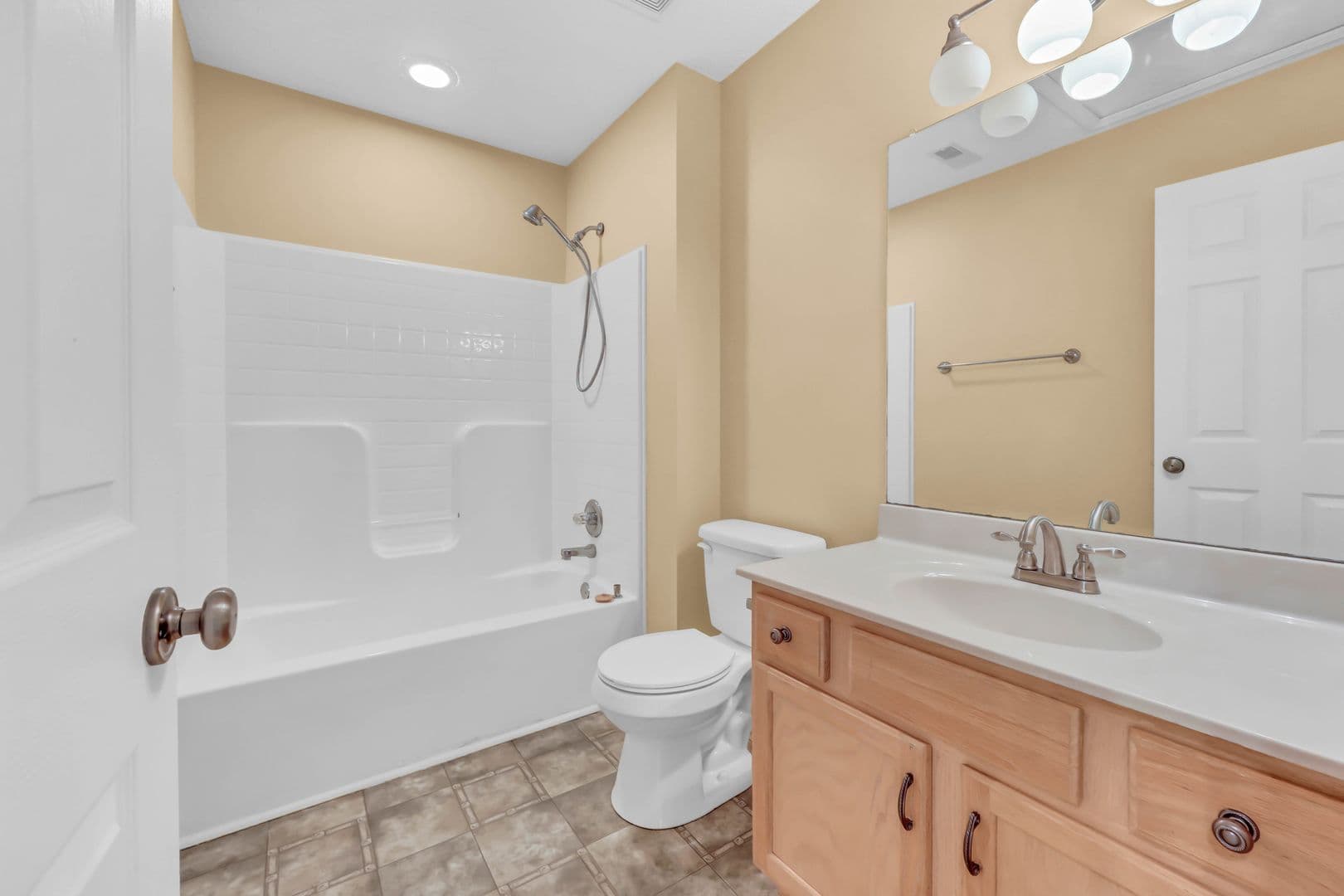 3332 Victoria Ct 29 of 45