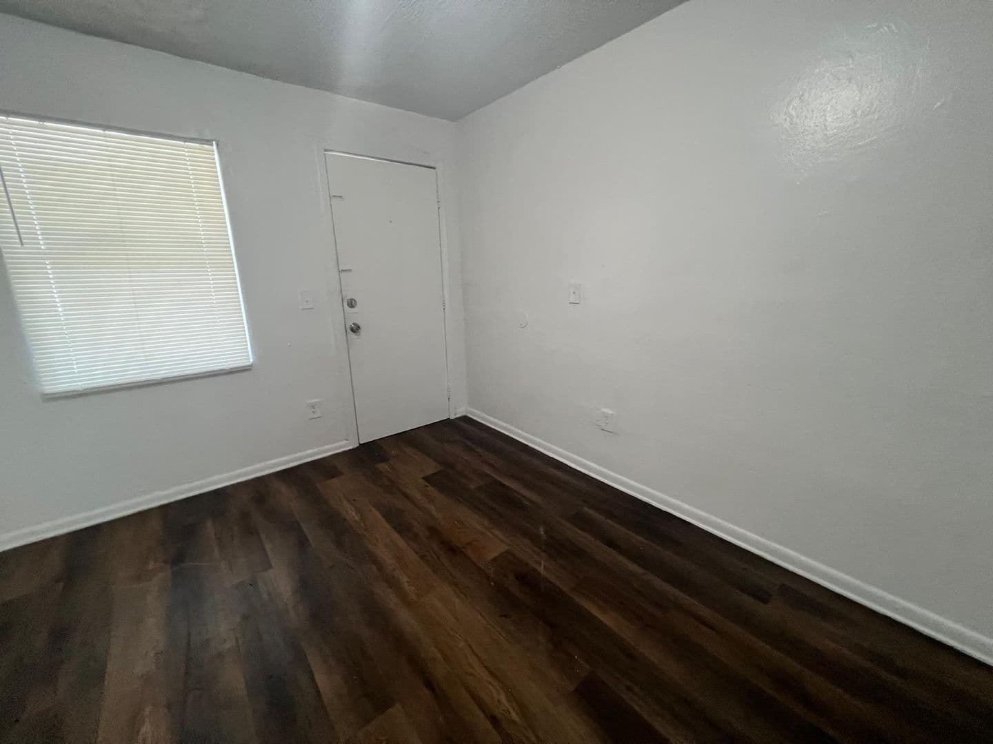 St George Apartments 5 of 12