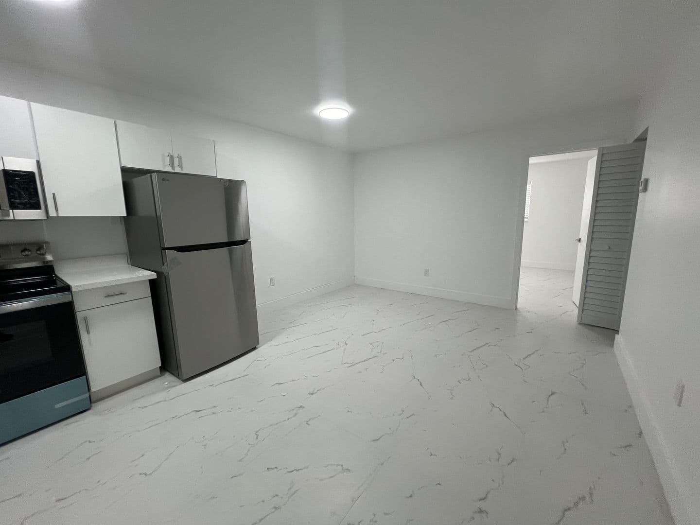 Avalon Apartments 3 of 12