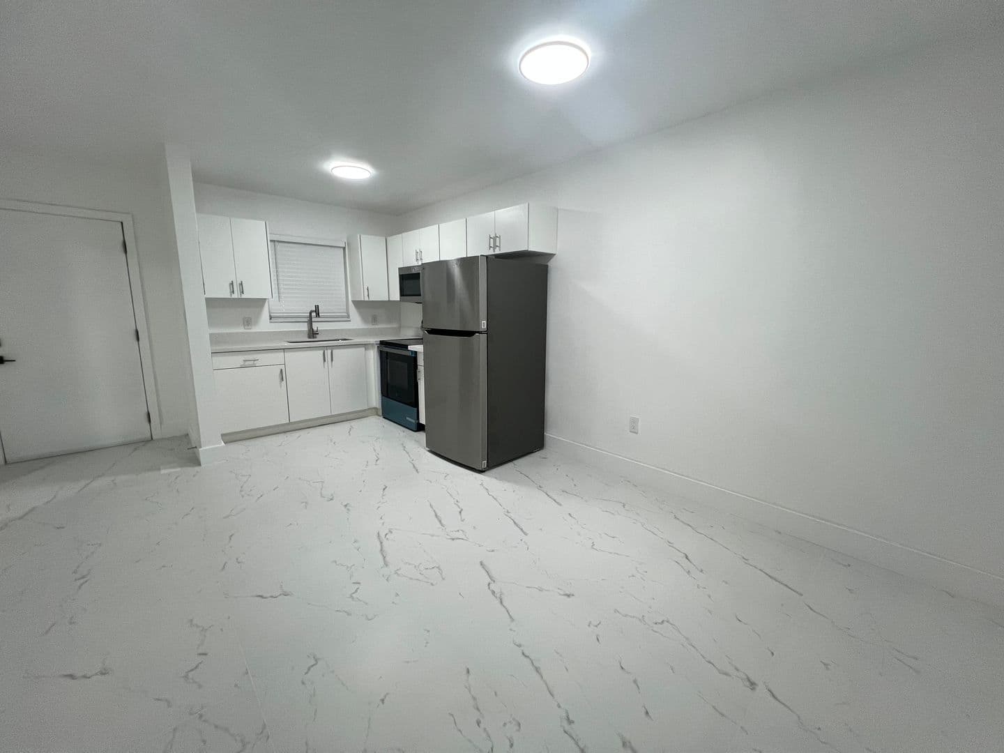 Avalon Apartments 5 of 12