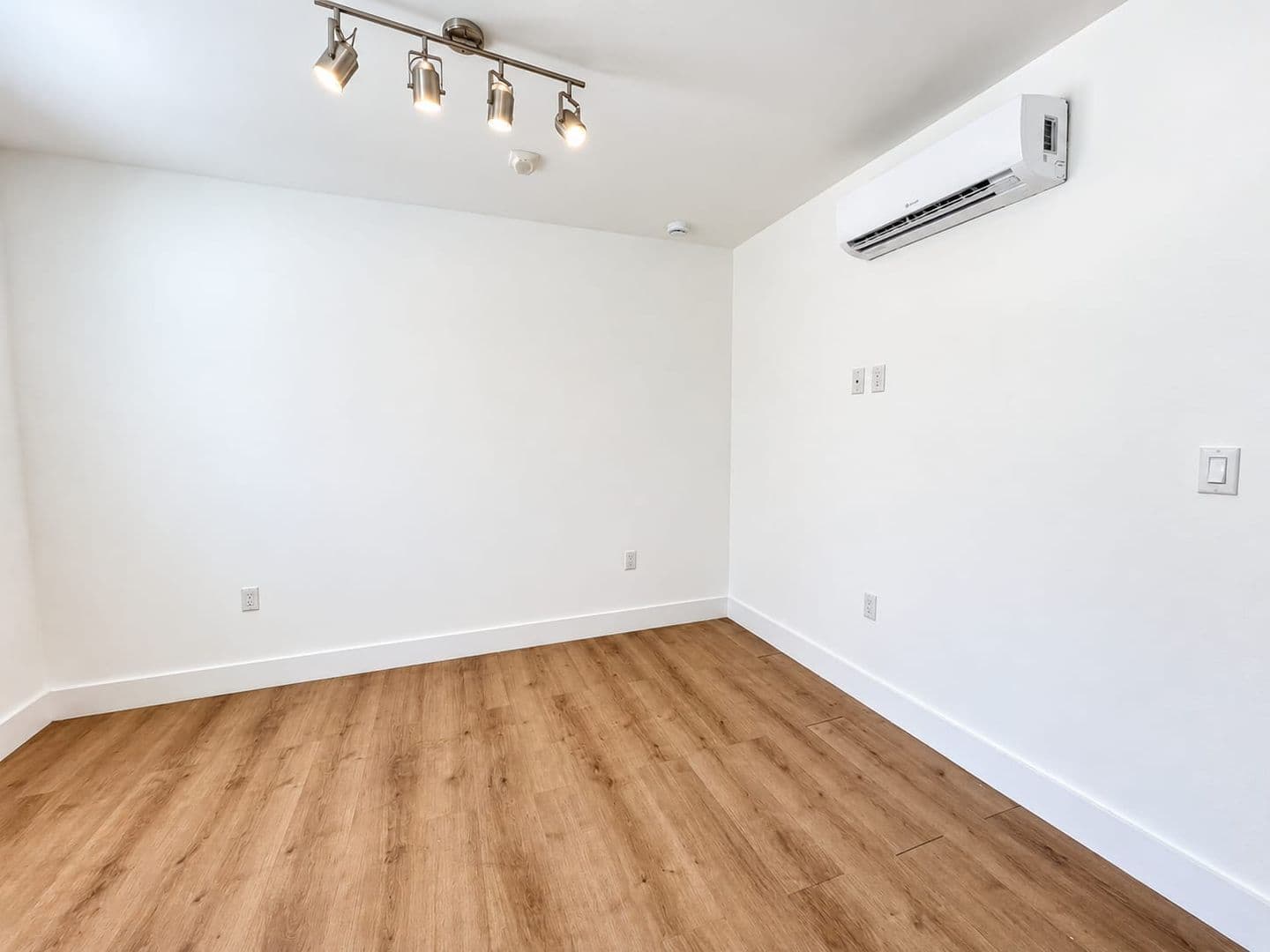 16 Corner Property Owner LLC 5 of 5