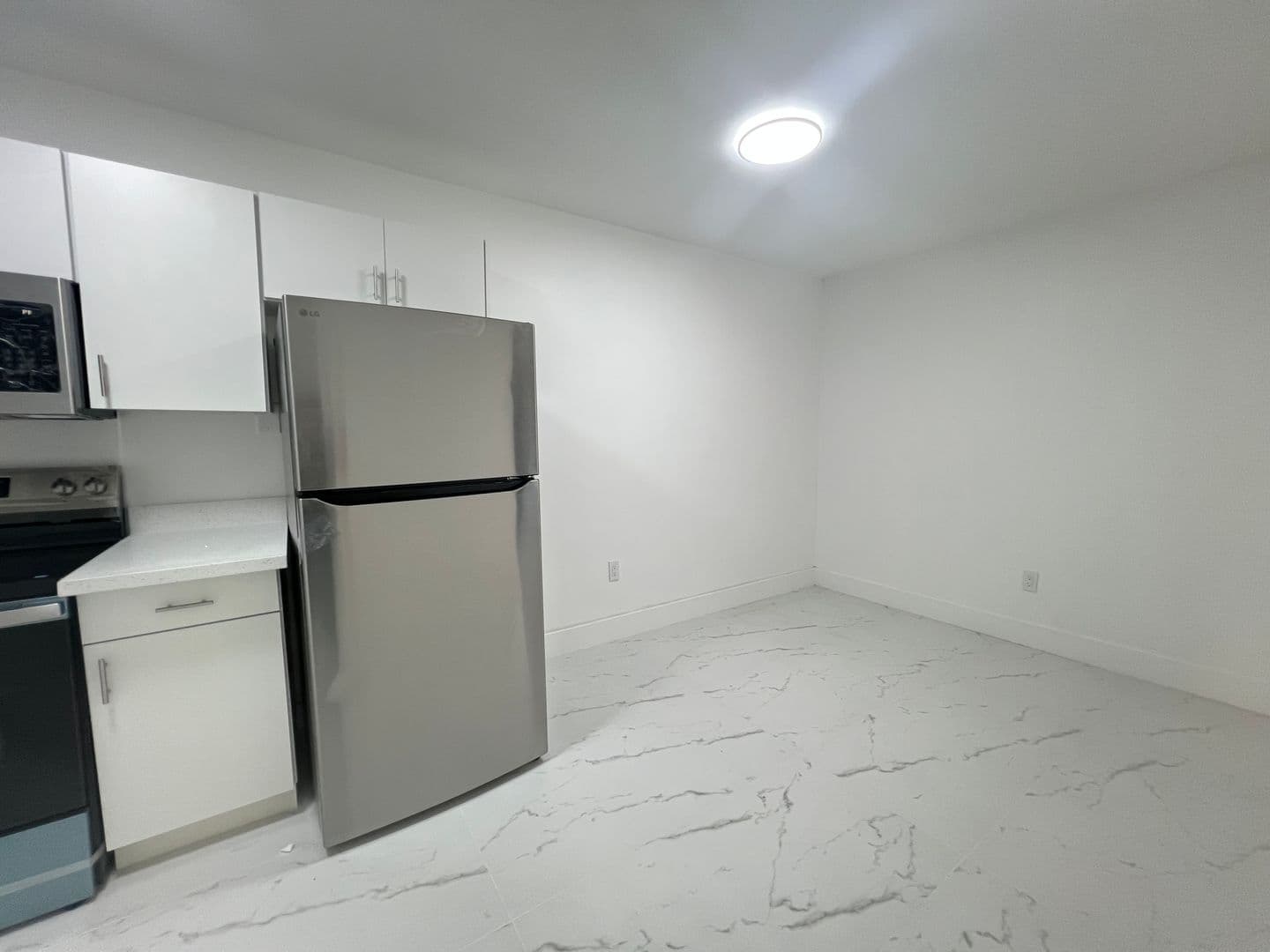 Avalon Apartments 4 of 12