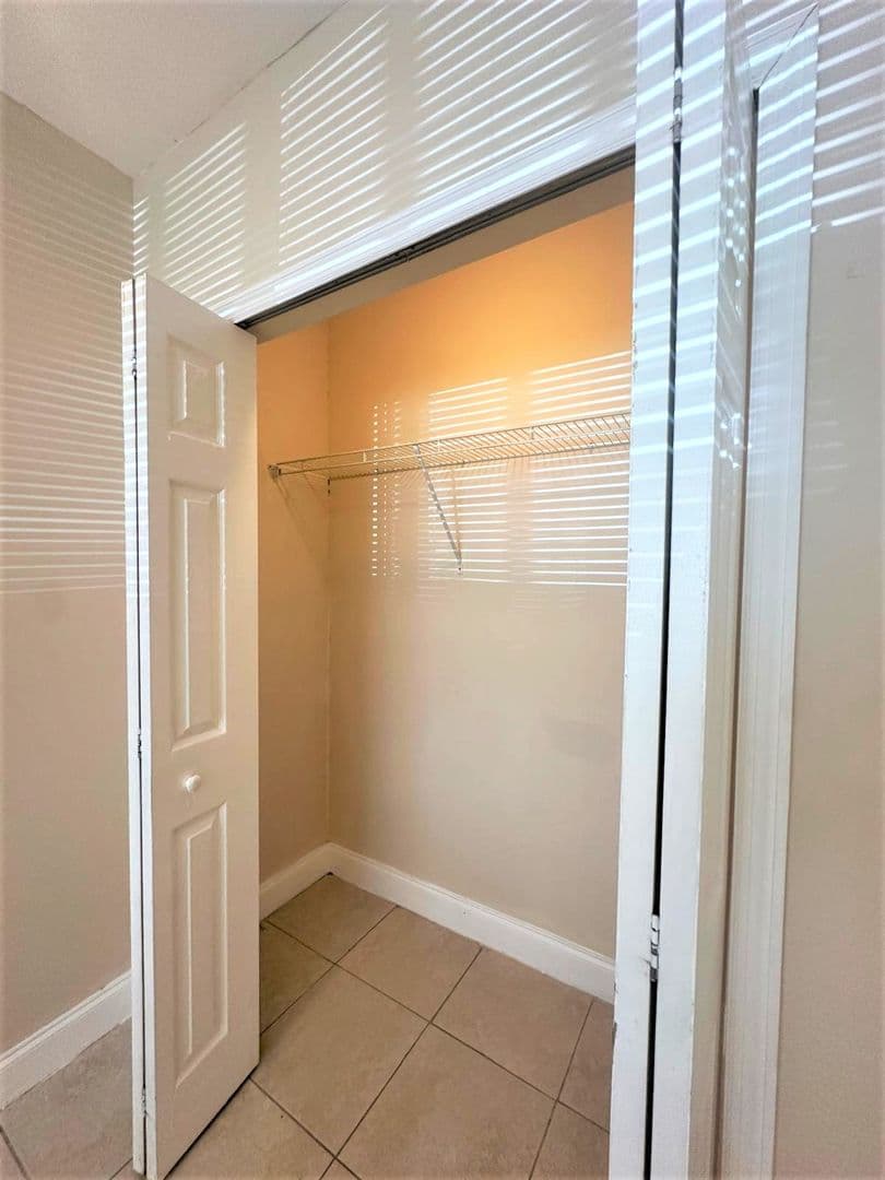 Stunning Boutique Studio Apartment Minuets From Downtown Miami & Wynwood! 12 of 18