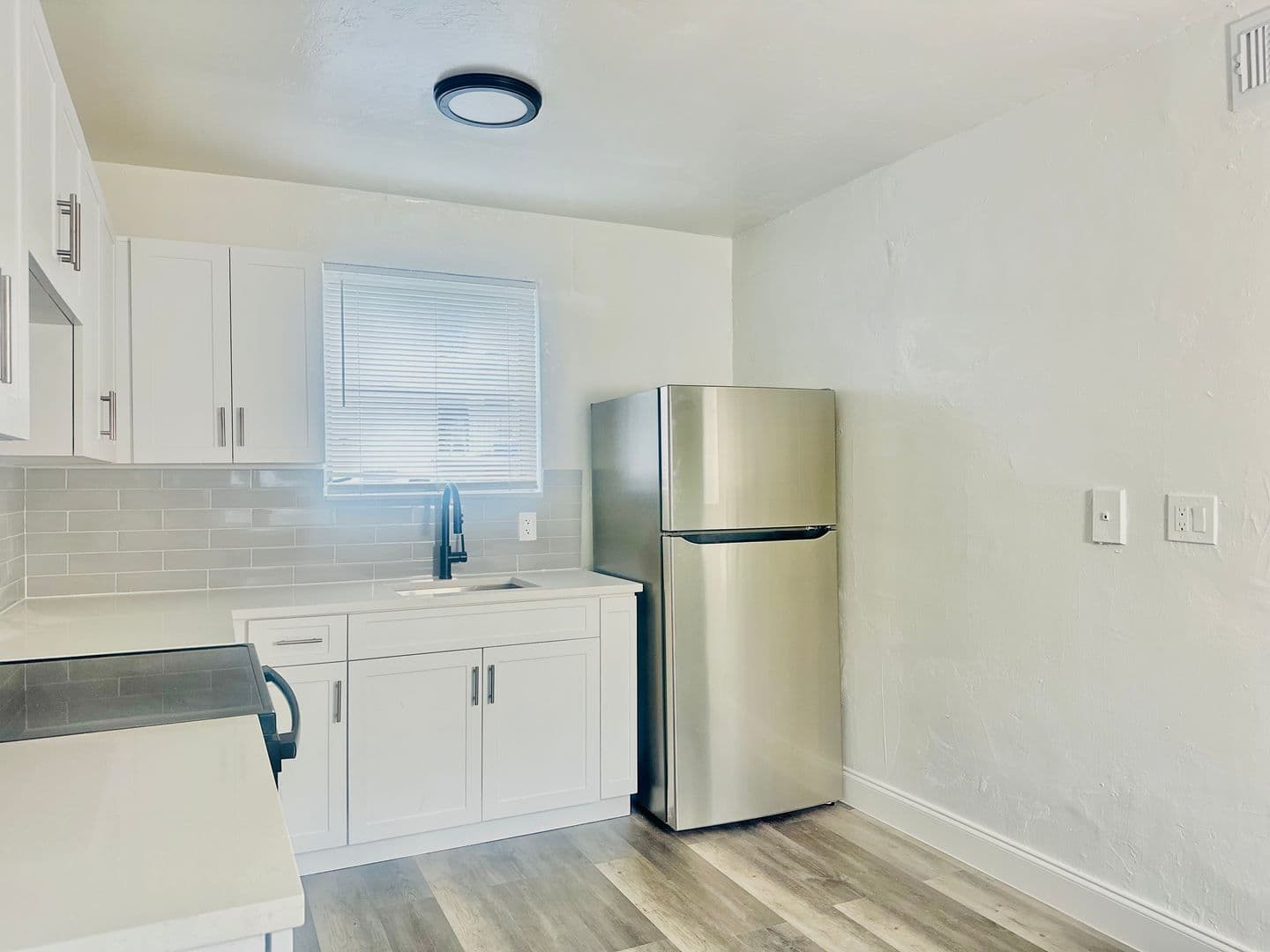 Ground Floor 2 Bedroom Near Health District BY UM & JMH 2 of 24