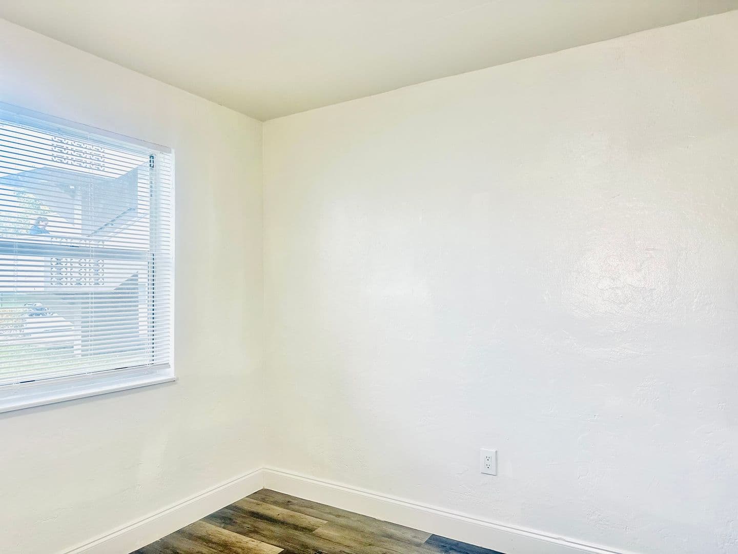 Ground Floor 2 Bedroom Near Health District BY UM & JMH 11 of 38