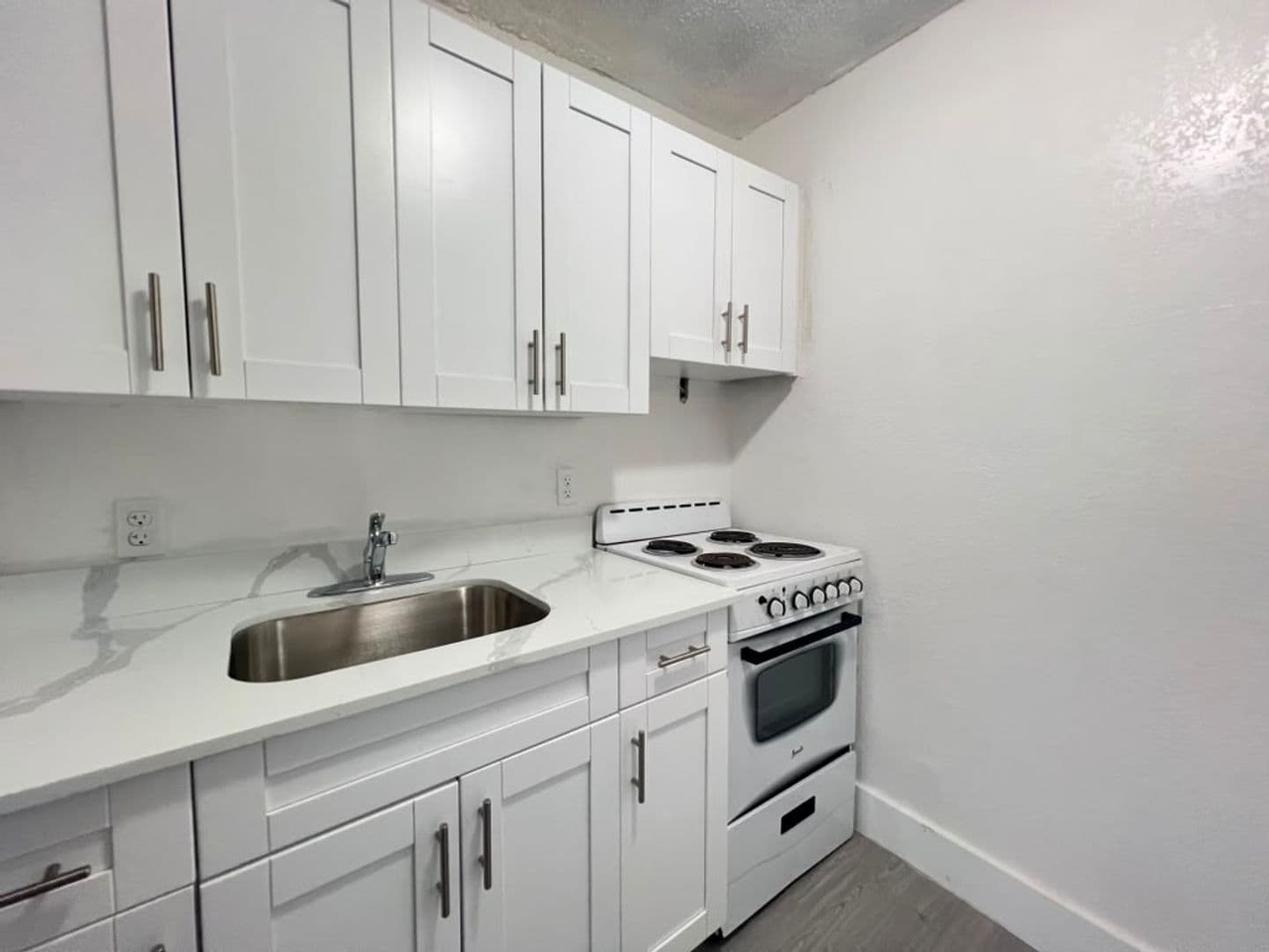 St George Apartments 4 of 10