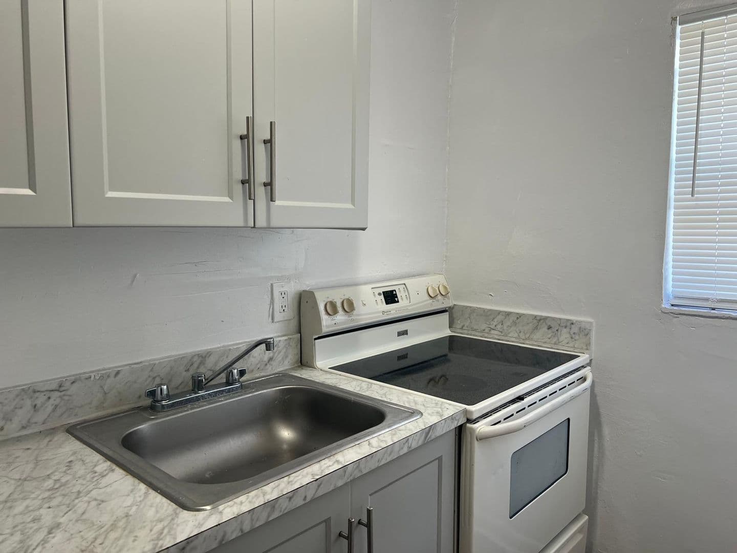St George Apartments 1 of 12