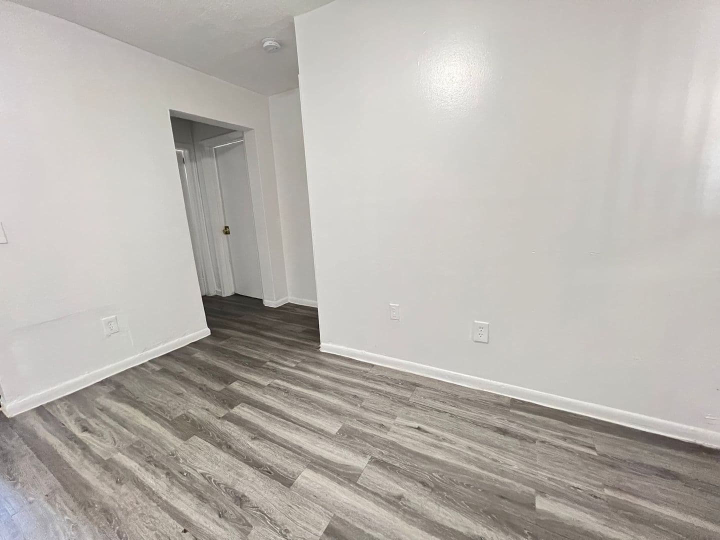 St George Apartments 9 of 11