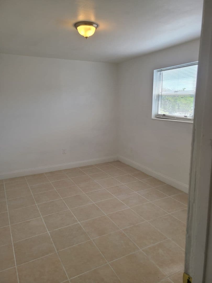 Ground Floor 2 Bedroom Near Health District BY UM & JMH 24 of 24