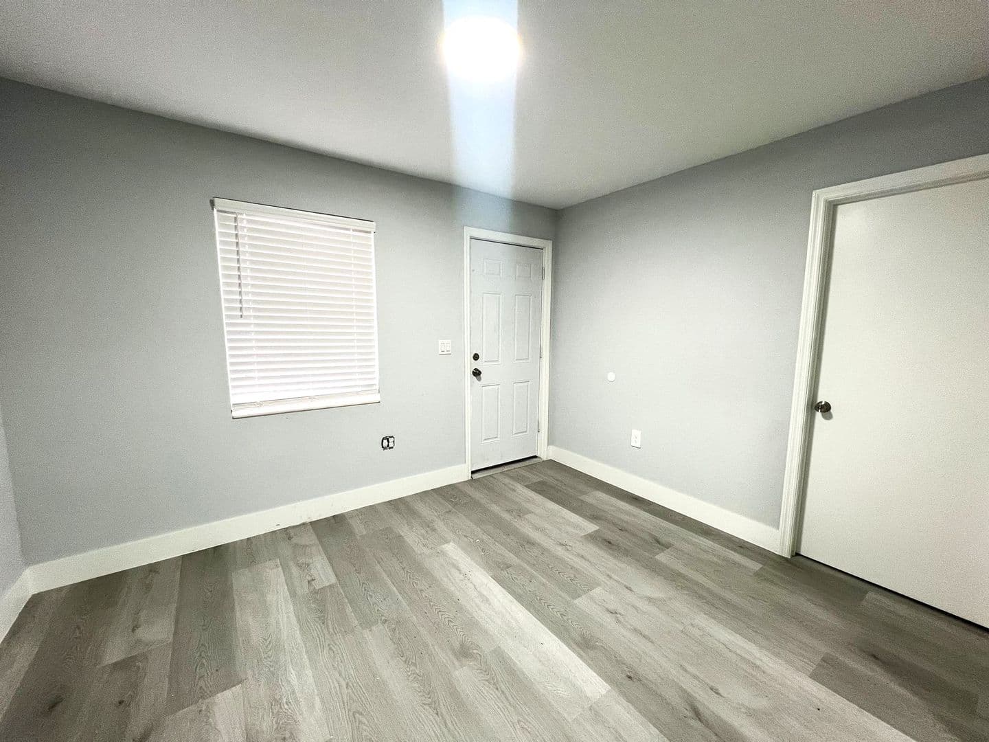 St George Apartments 2 of 9