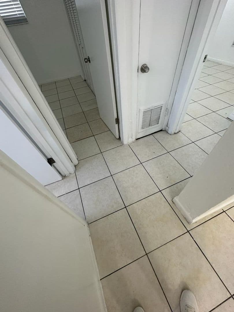 Ground Floor 2 Bedroom Near Health District BY UM & JMH 10 of 12