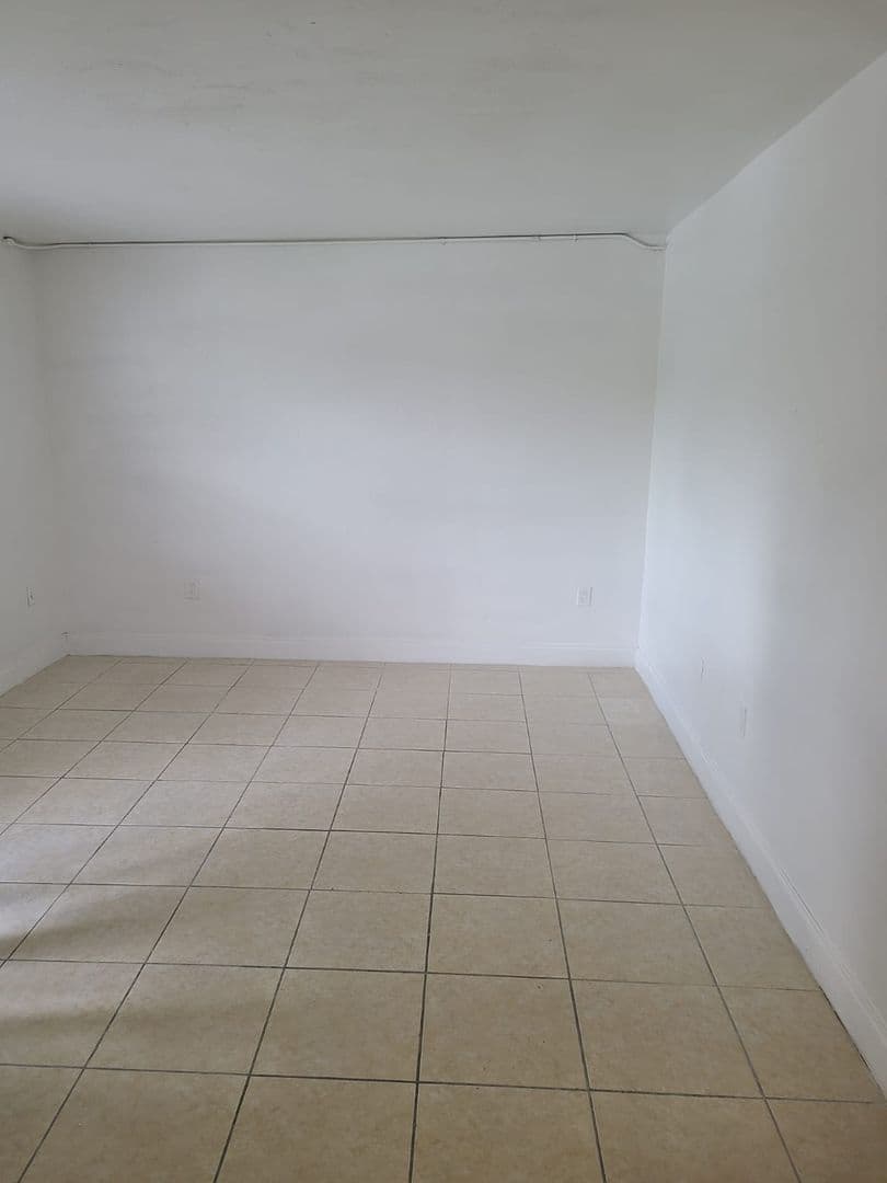 Ground Floor 2 Bedroom Near Health District BY UM & JMH 10 of 12