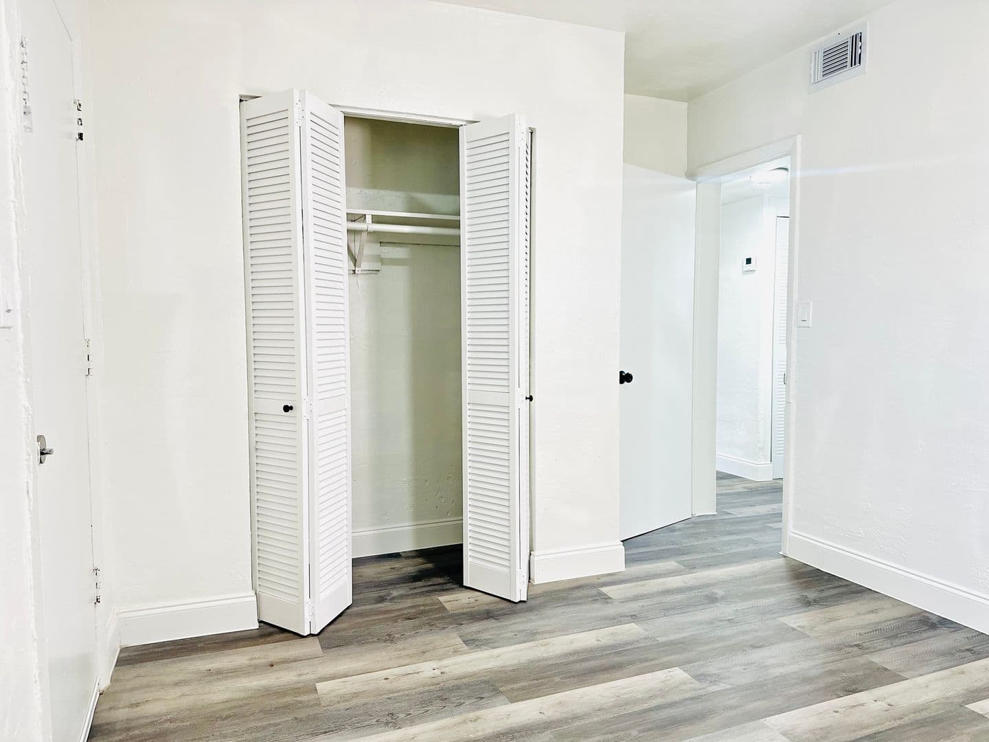 Ground Floor 2 Bedroom Near Health District BY UM & JMH 15 of 38