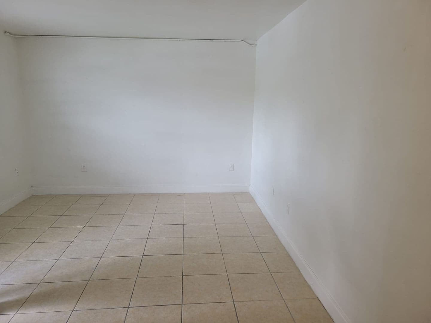 Ground Floor 2 Bedroom Near Health District BY UM & JMH 9 of 12