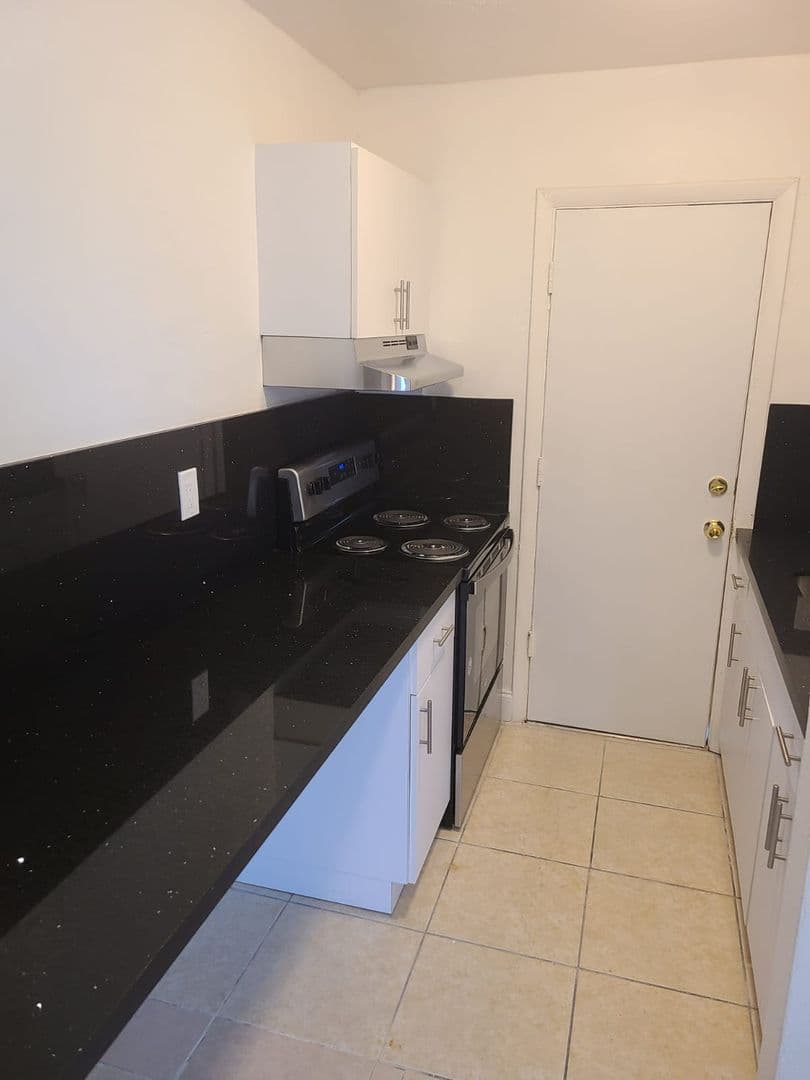 Ground Floor 2 Bedroom Near Health District BY UM & JMH 18 of 24
