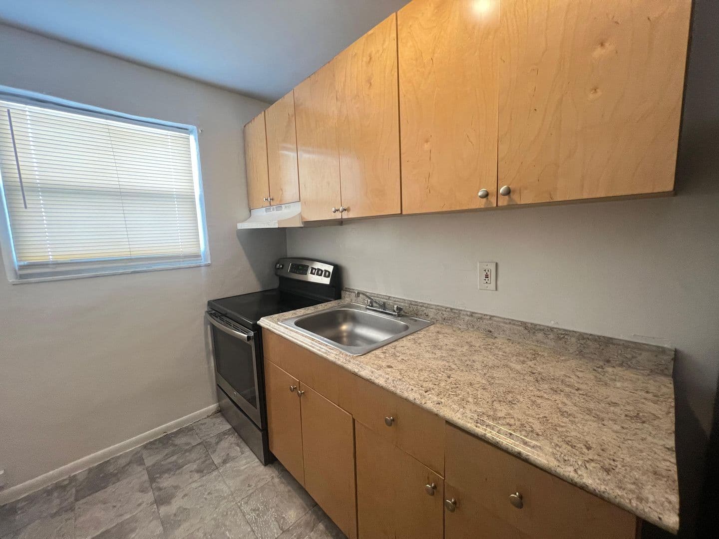 Modern Comfort: Newly Updated 2BR/1BA, Vinyl Tile Flooring, Spacious Living, Near Downtown Miami! 14 of 16