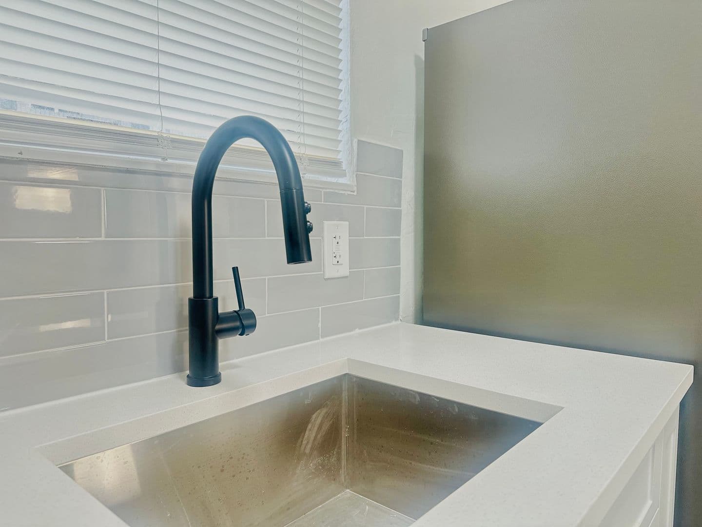 Ground Floor 2 Bedroom Near Health District BY UM & JMH 4 of 24