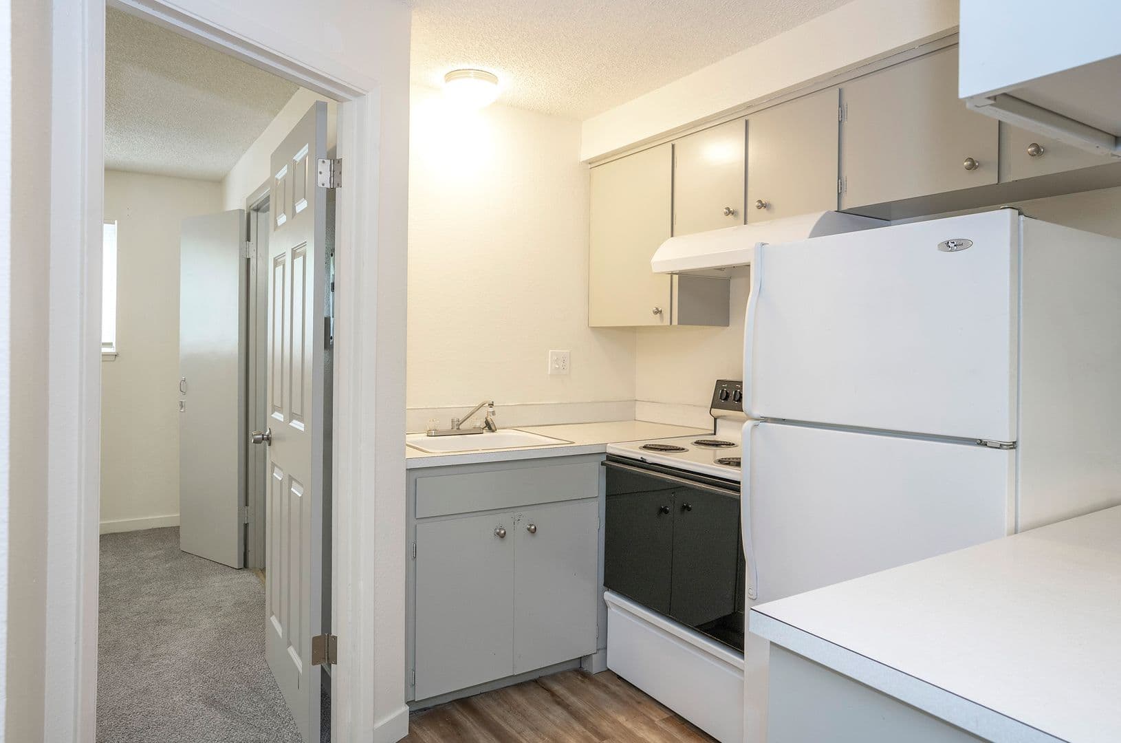 Cedar Pointe Apartments - 811 7 of 18