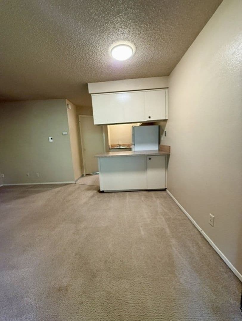 Cedar Pointe Apartments - 811 6 of 20