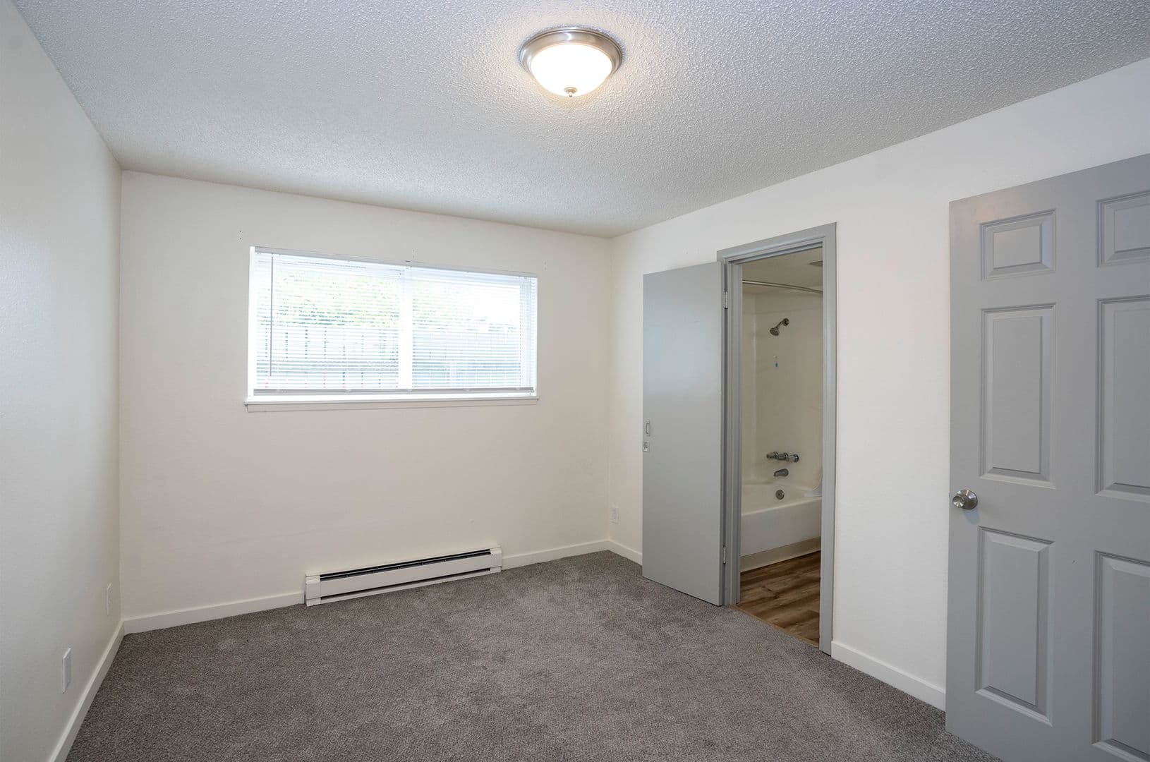 Cedar Pointe Apartments - 811 12 of 18
