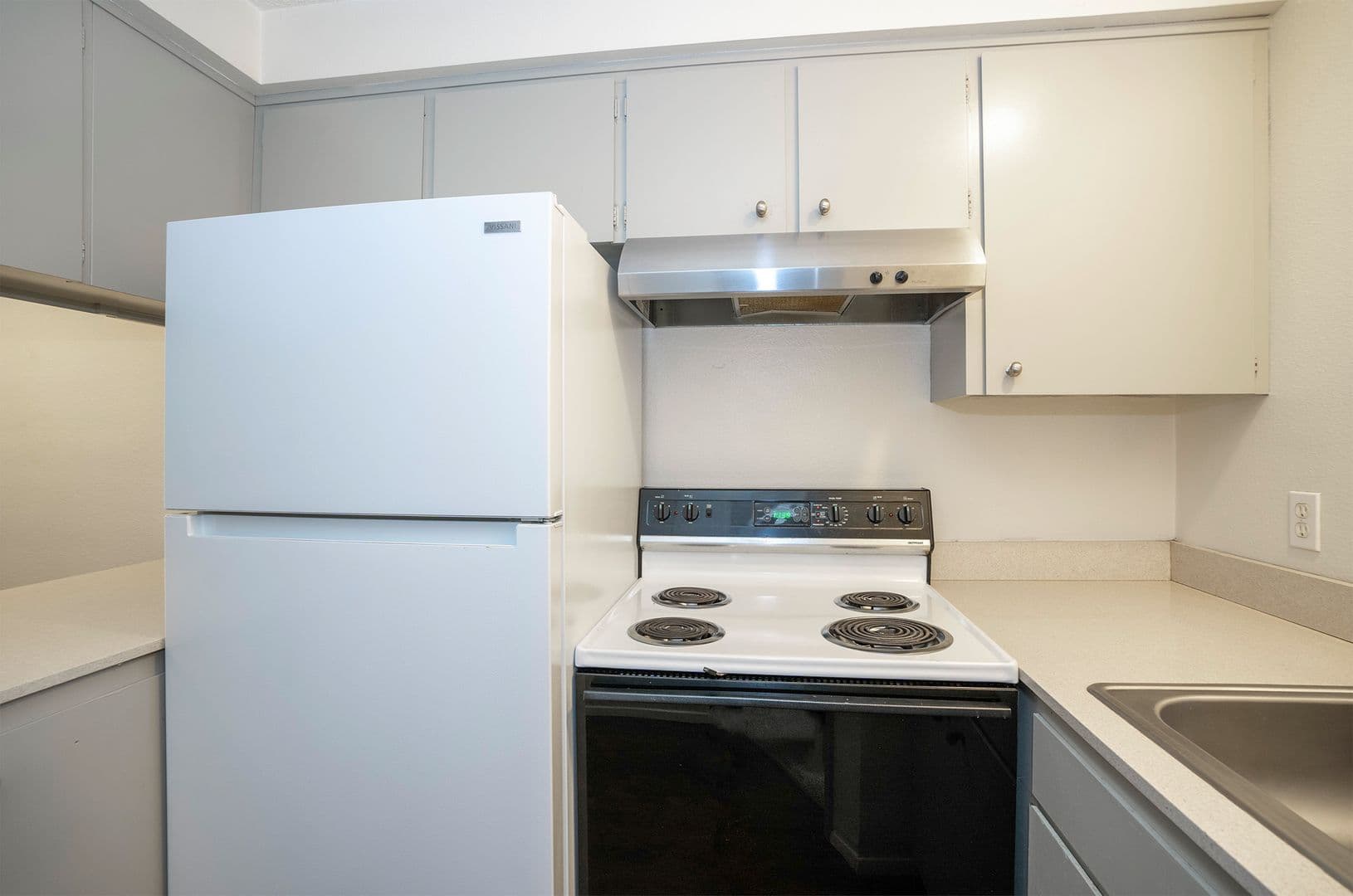 Cedar Pointe Apartments - 811 9 of 19