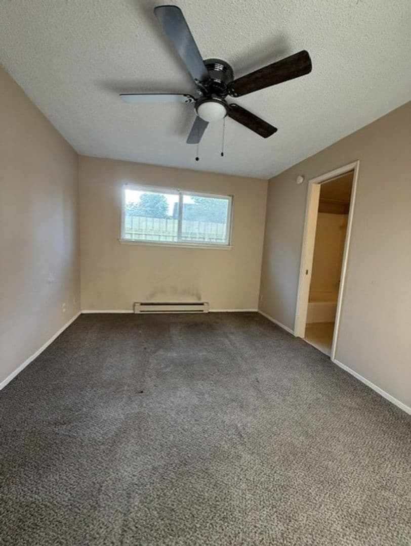 Cedar Pointe Apartments - 811 10 of 17