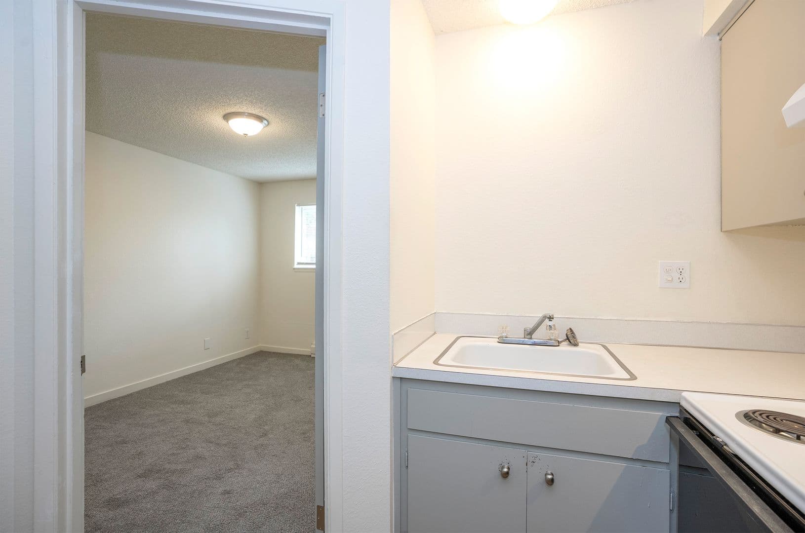 Cedar Pointe Apartments - 811 10 of 18