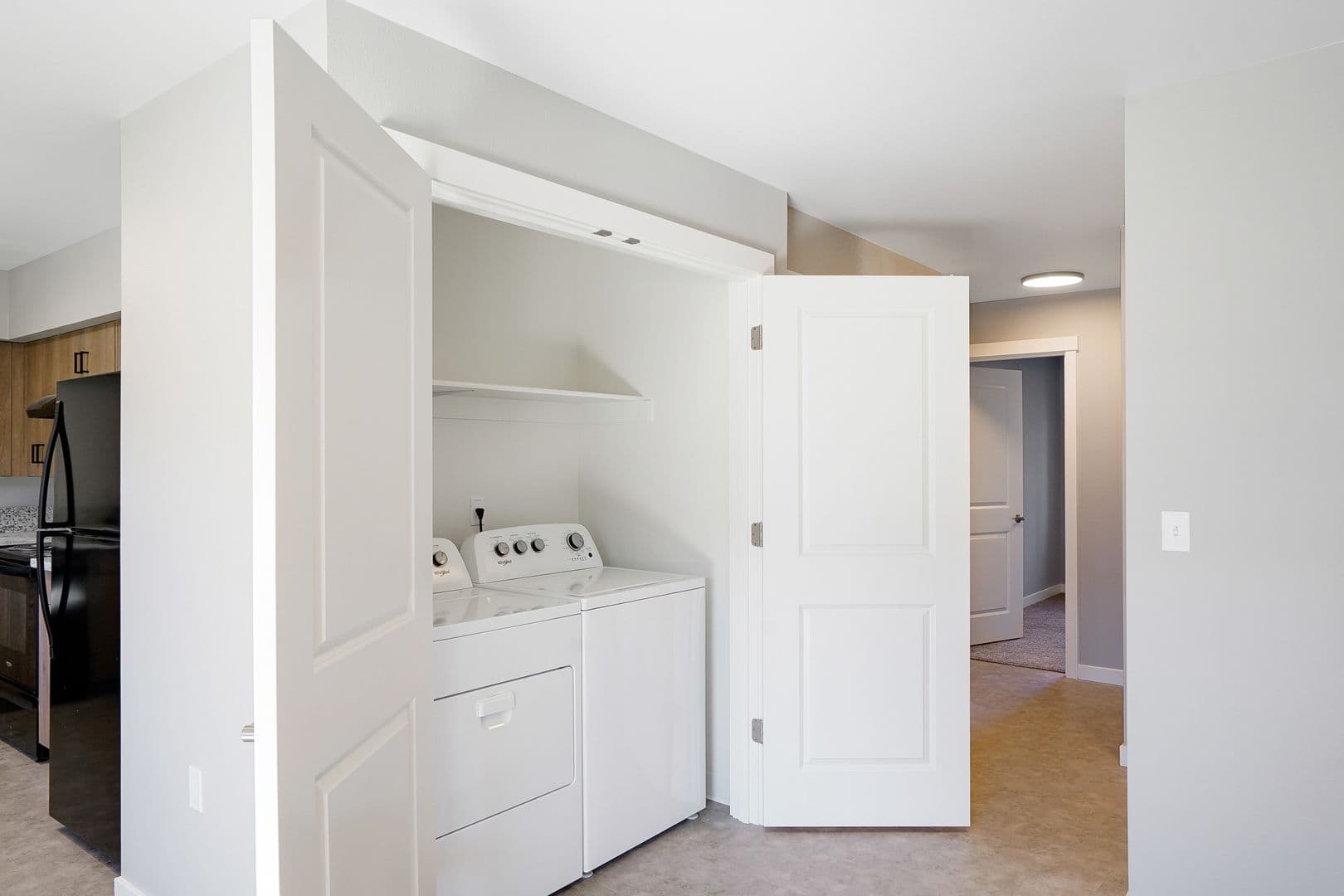 PET FRIENDLY 2Bd/2Ba 2nd Story Apartment Unit - Available to View! 28 of 36