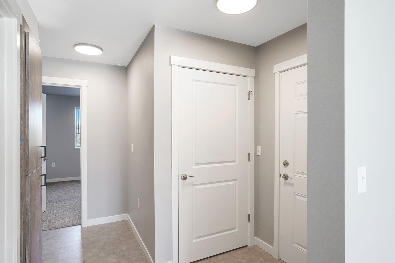 PET FRIENDLY 2Bd/2Ba 2nd Story Apartment Unit - Available to View! 35 of 36