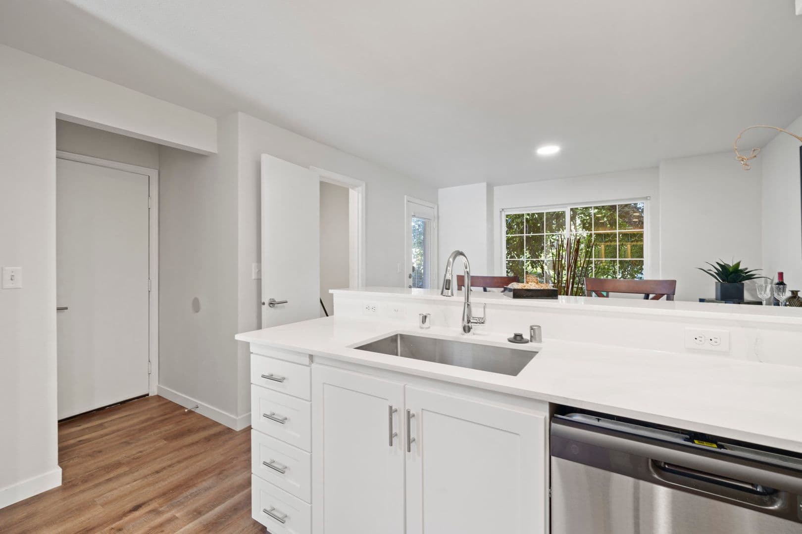 Water's Edge Townhomes 40 of 56