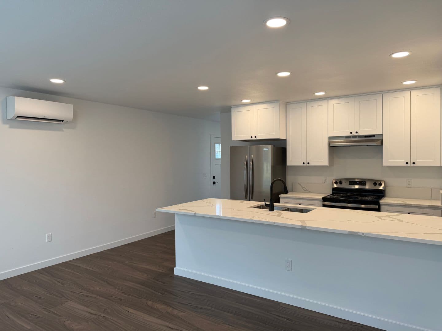 240 N 55th St. 7 of 47