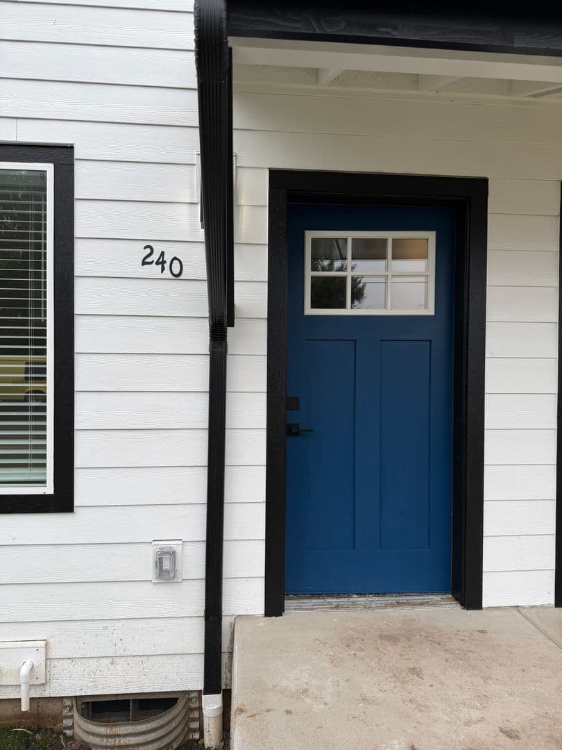 240 N 55th St. 4 of 47