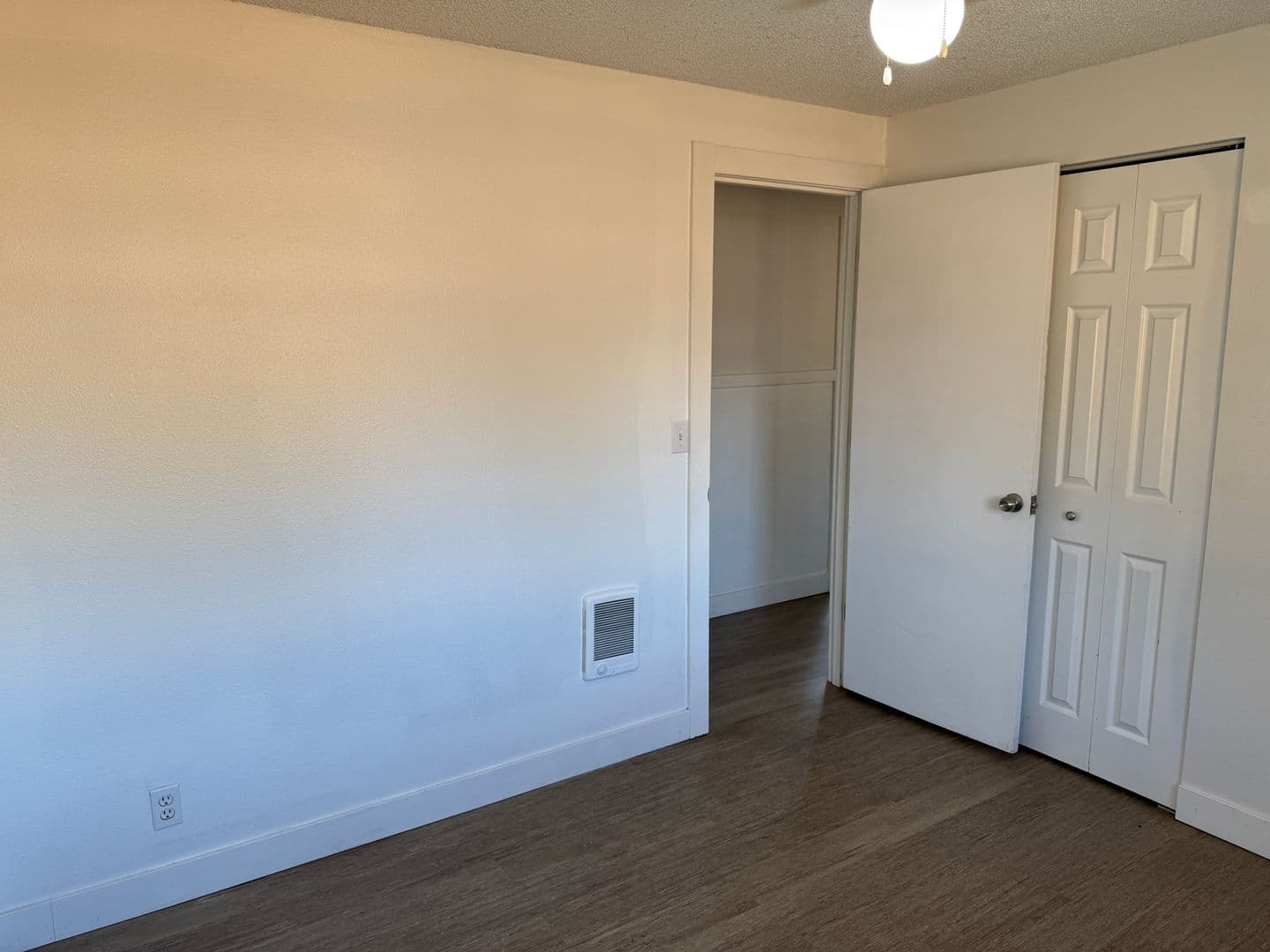 4672 Royal Ave 19 of 41