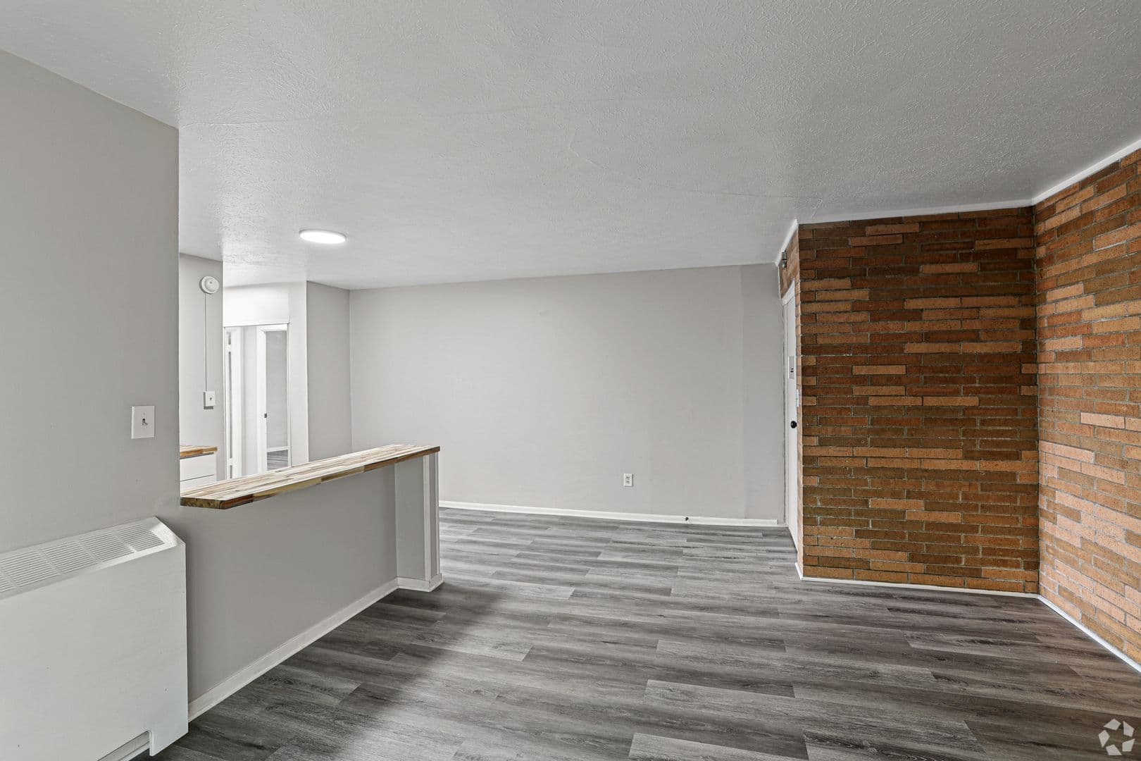 Memorial Heights Apartments 5 of 12