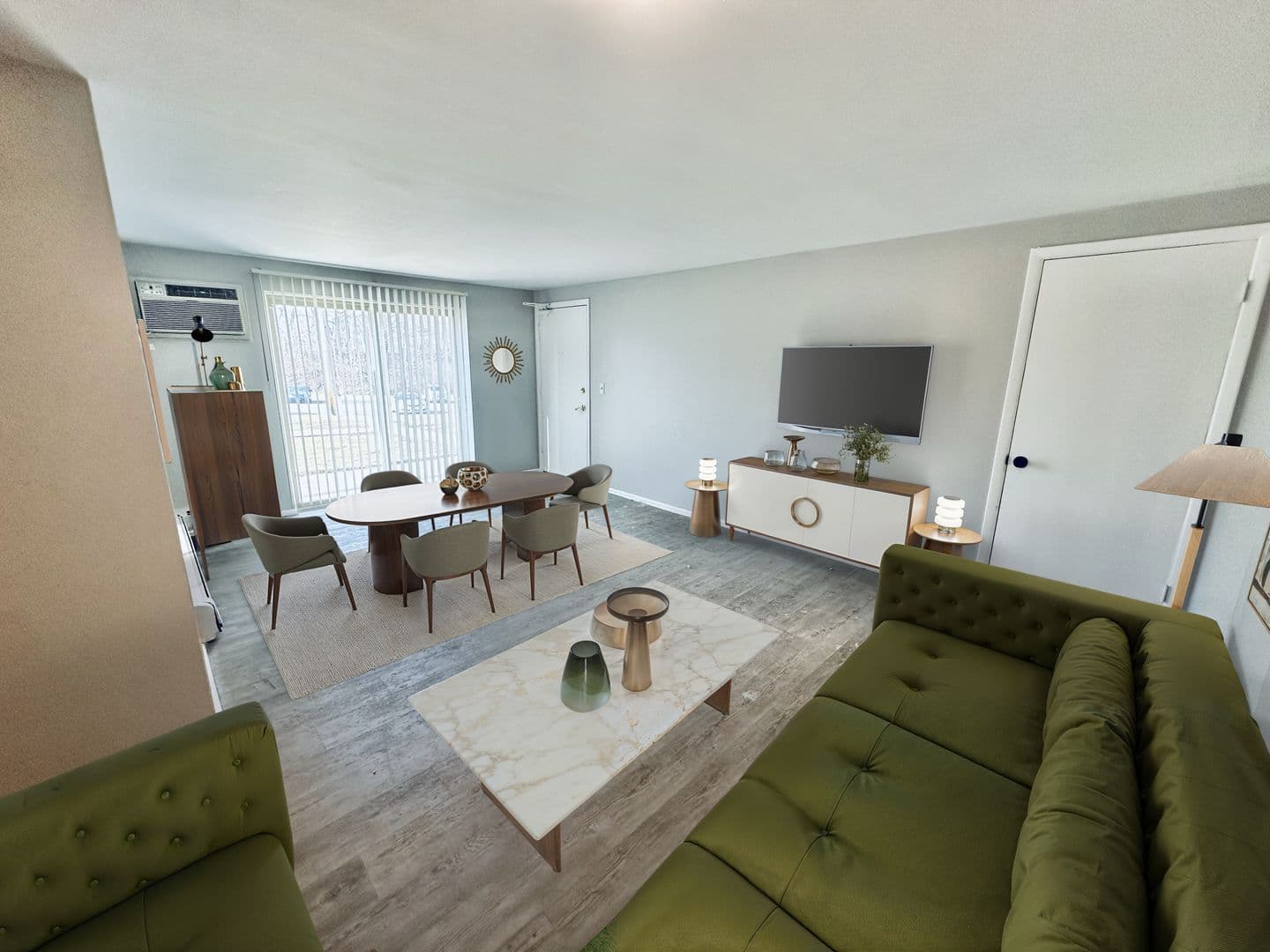 Acadian Apartments 4 of 10