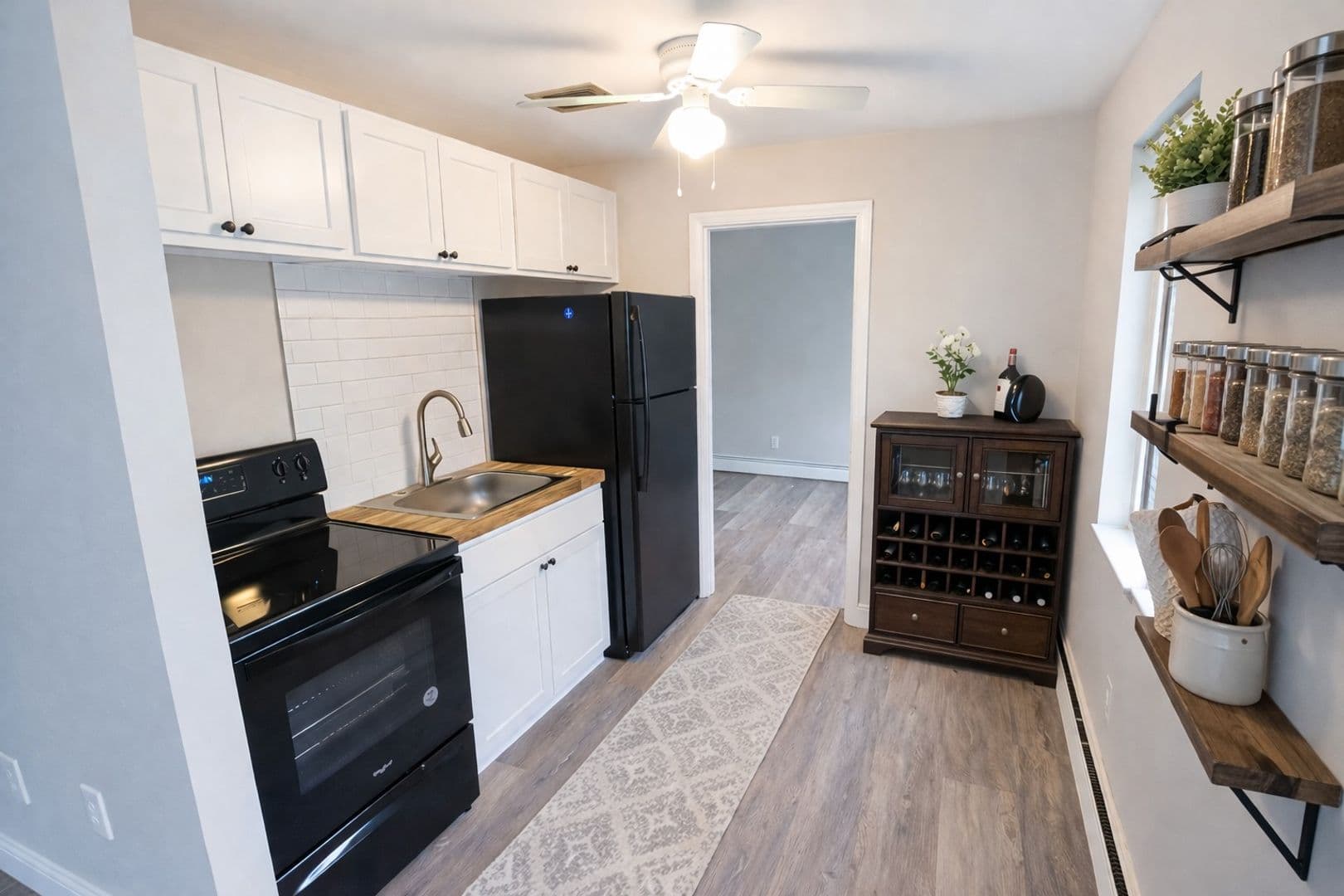 Sunnyslope Apartments 2 of 8