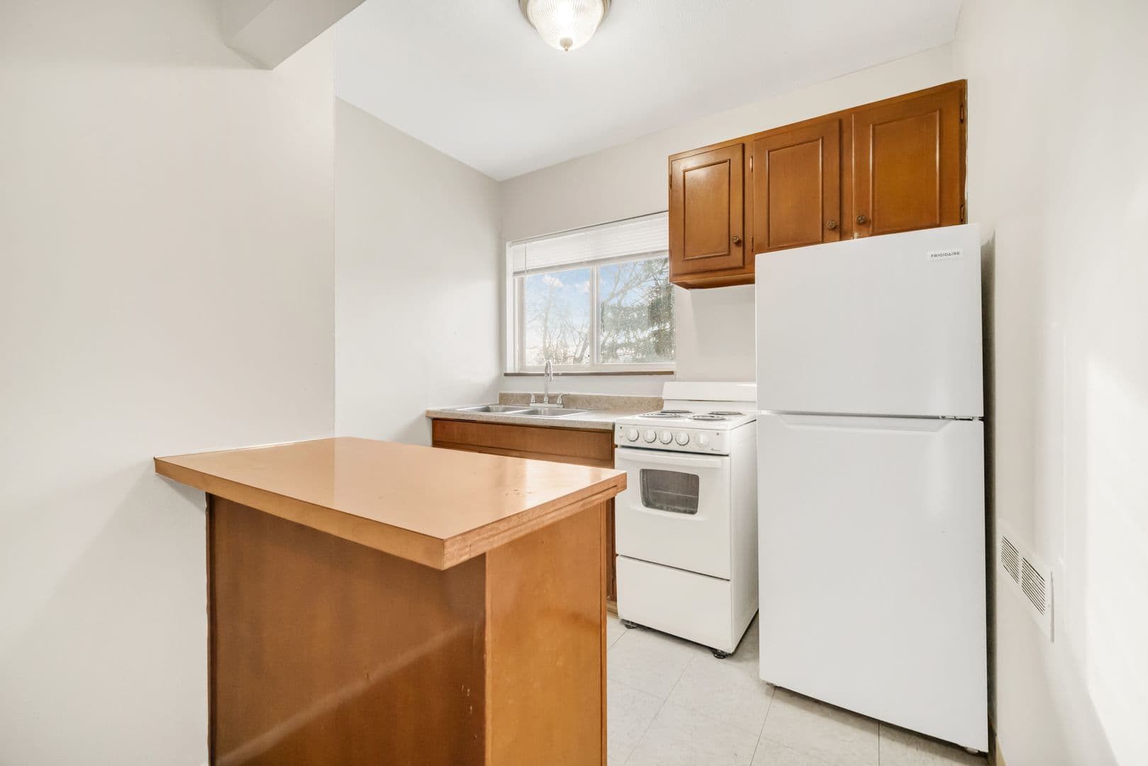 Memorial Heights Apartments 5 of 12