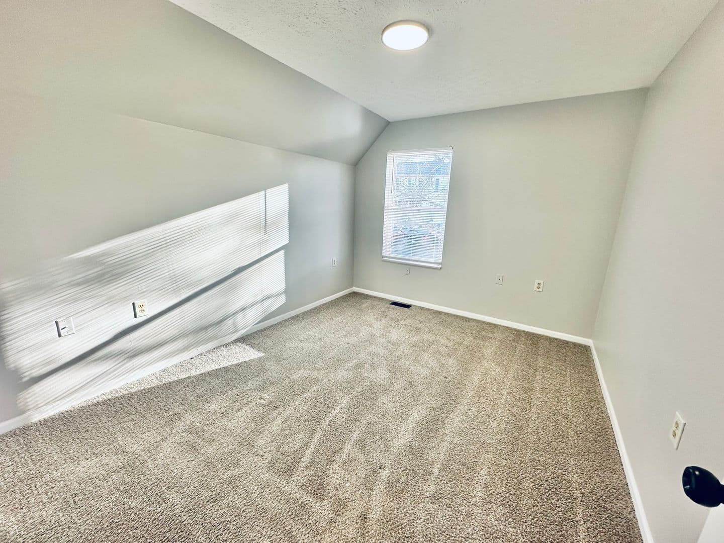 Scotsdale Apartments 3 of 8
