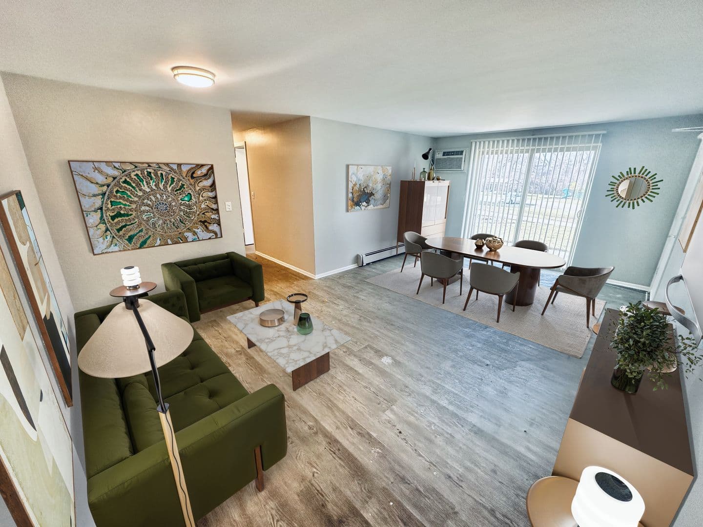 Acadian Apartments 4 of 9