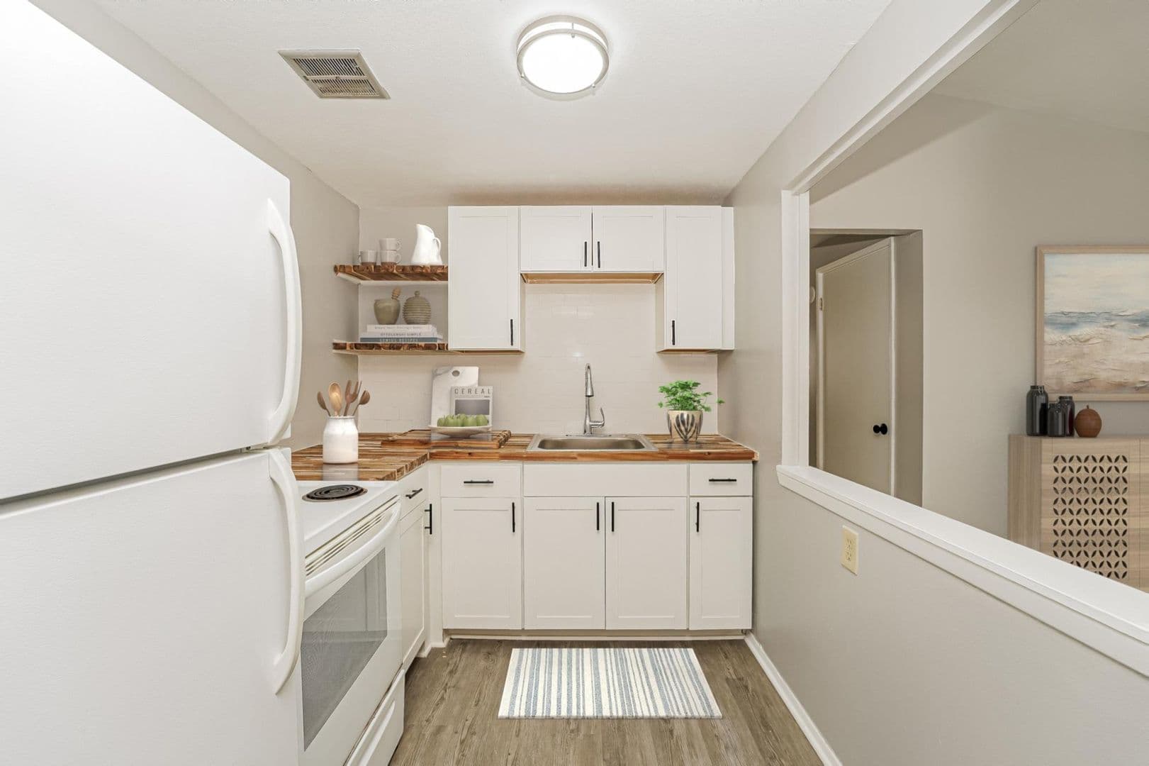 Williamsburg Square Apartments 3 of 8