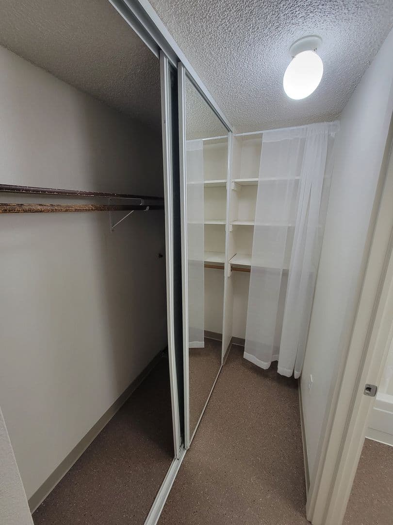 Nob Hill Apartments 4 of 19