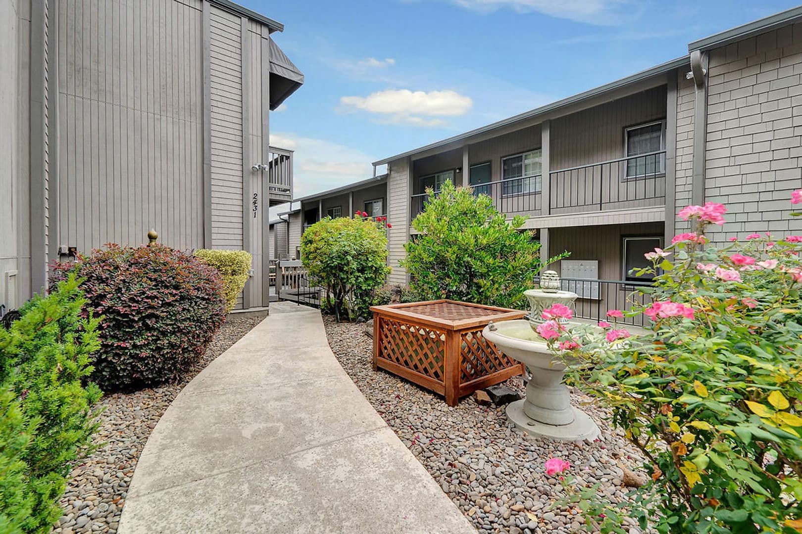 Nob Hill Apartments 9 of 12