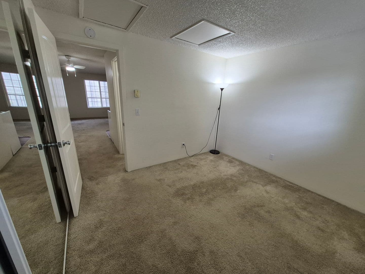Nob Hill Apartments 11 of 20