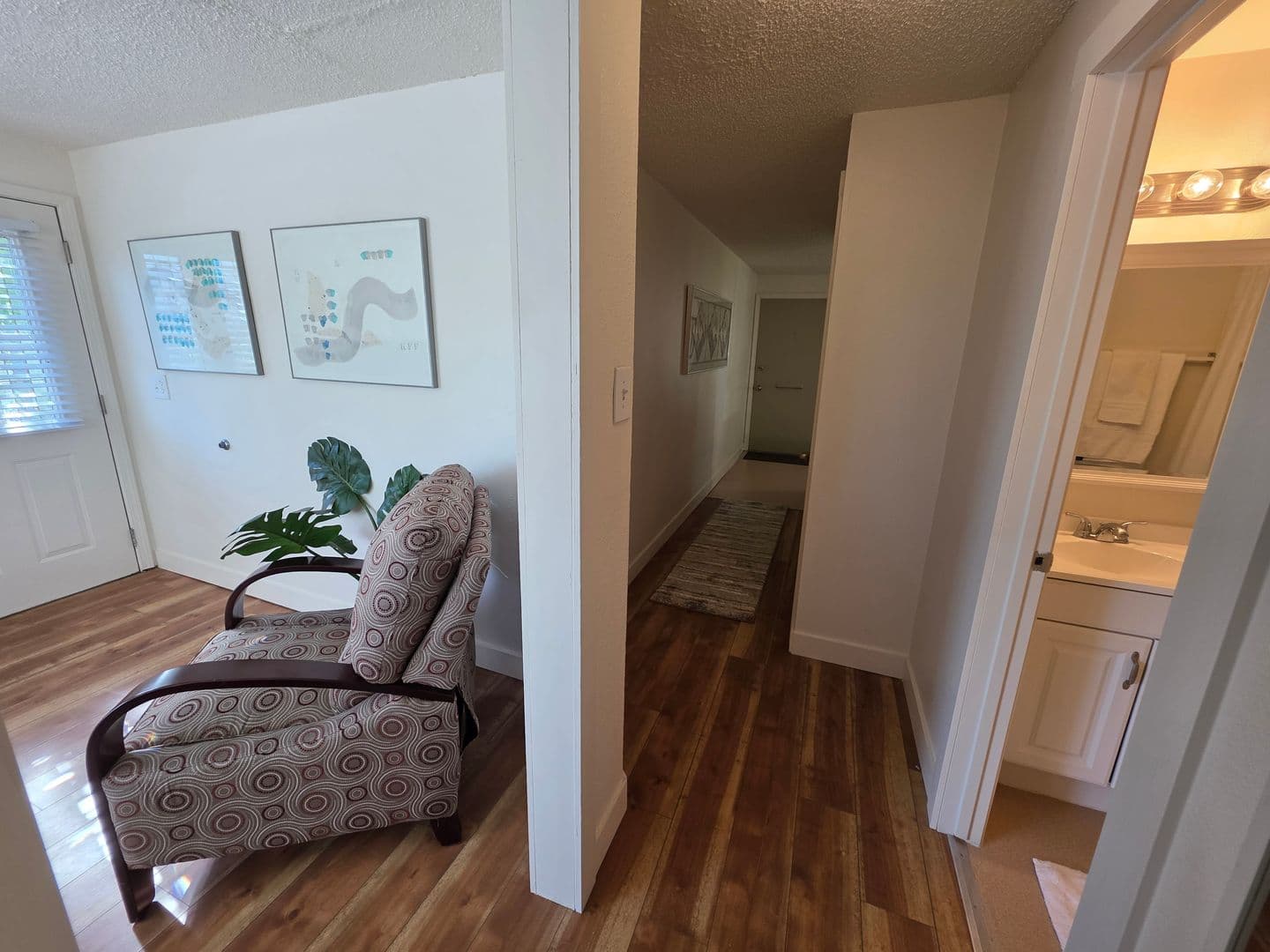 Nob Hill Apartments 7 of 22