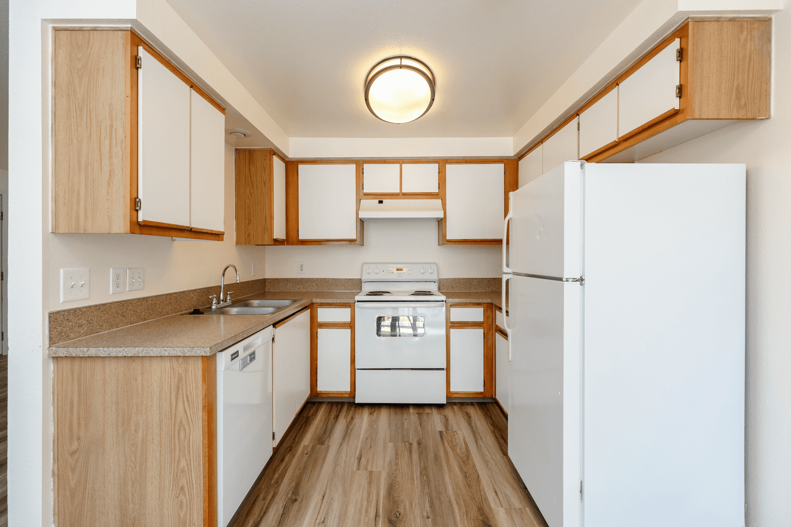 #161 TRILLIUM SQUARE APARTMENTS 3 of 20