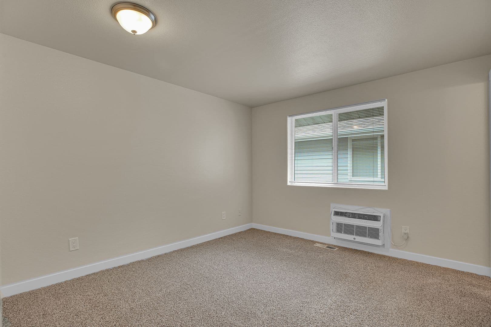 #196 COPPERFIELD APTS 27 of 32