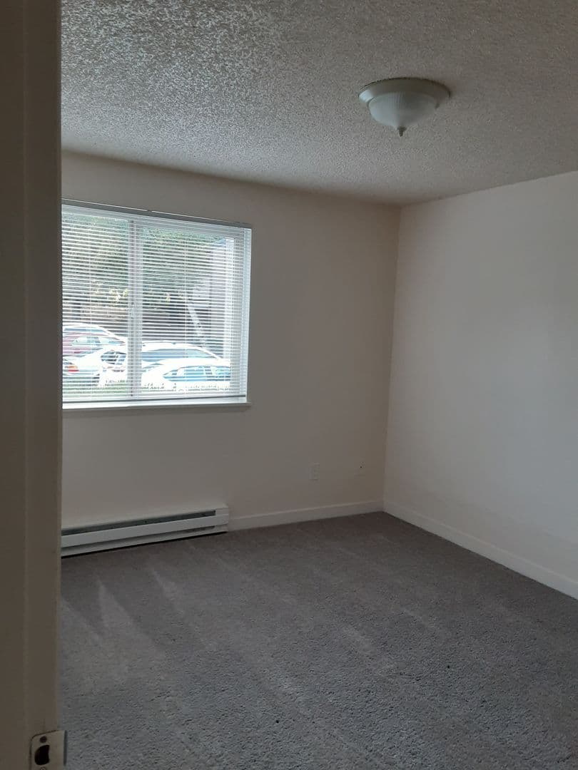 #762 DOWNING HILLS APARTMENTS 5 of 10