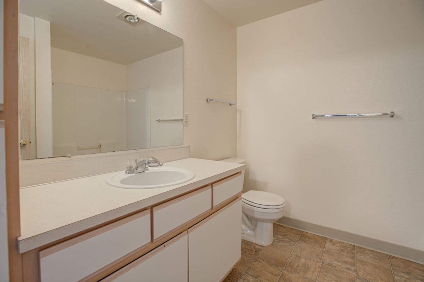 #294 FIELDSTONE APARTMENTS 14 of 17