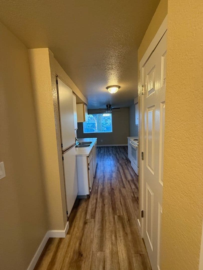 #183 SADDLE CLUB APTS 4 of 10