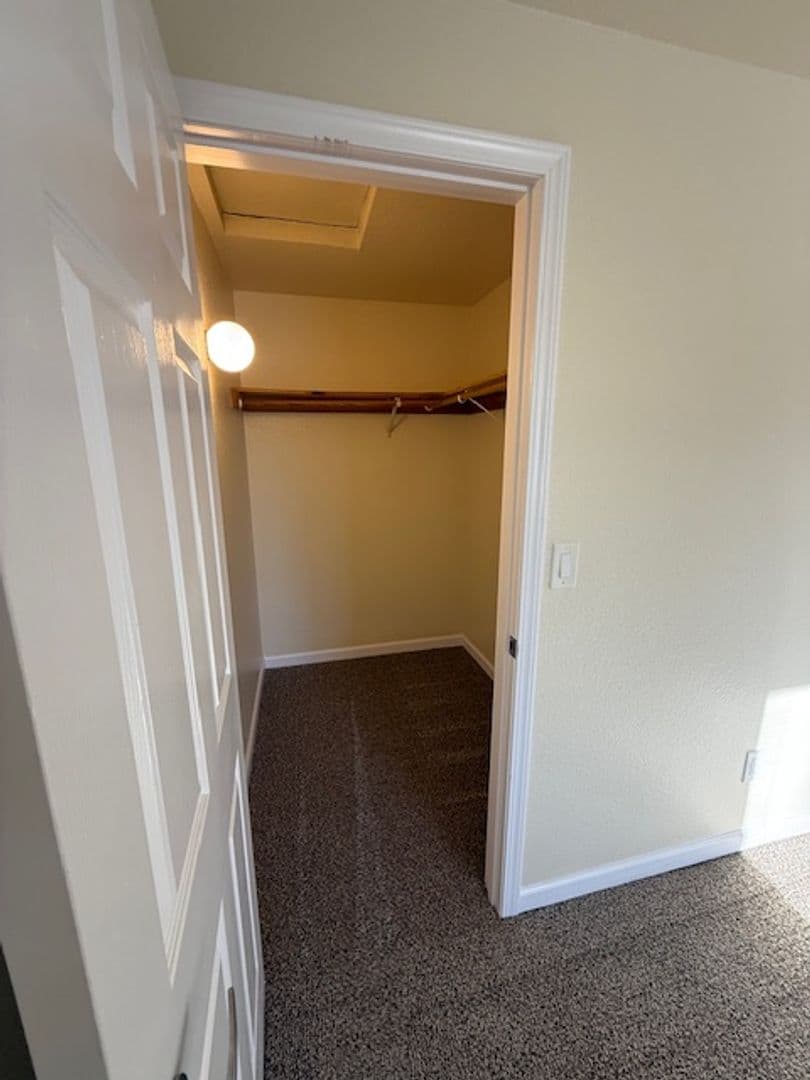 #183 SADDLE CLUB APTS 10 of 15